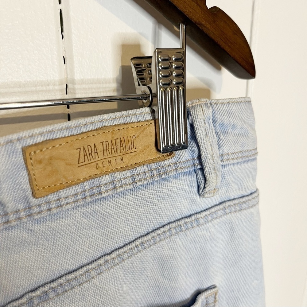 Zara TRF Denim Distressed Straight Leg Jeans. Size 10. - Picture 6 of 8
